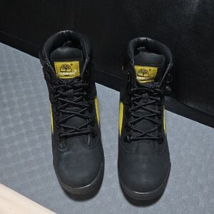 Timberland Juniors Black and Yellow Boots